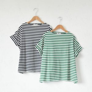 ドルマン袖のボーダーTシャツ