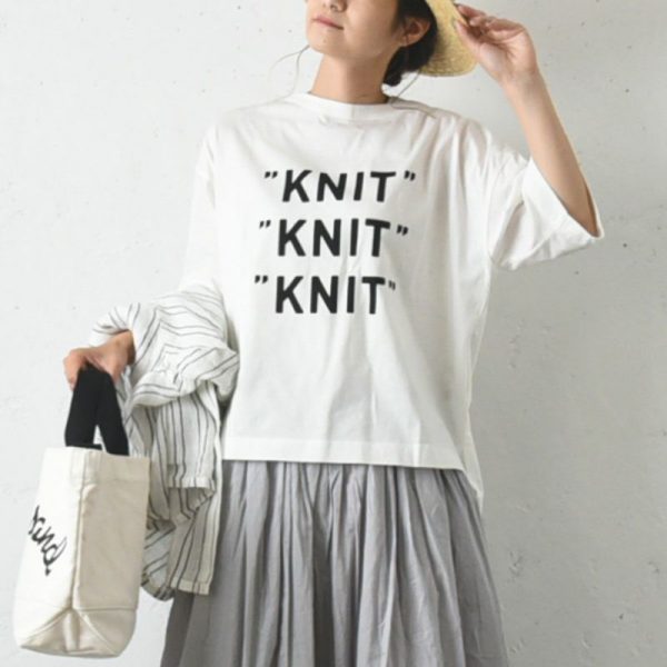 夏の優秀アイテム『ロゴT』で大人のカジュアルスタイルを格上げ！おすすめコーデ8選