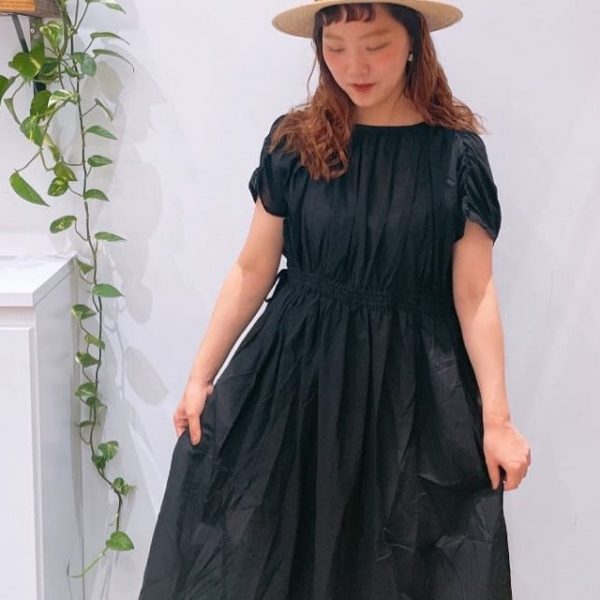 シンプルだけどオシャレに見える！大人のナチュラルコーデ特集