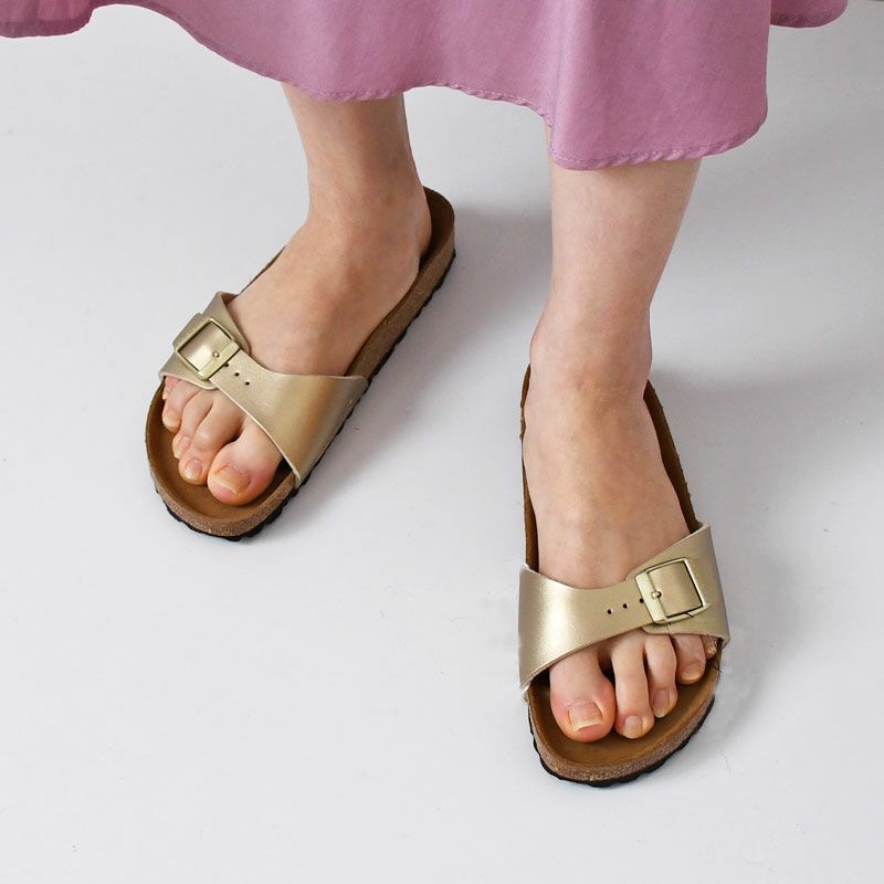 BIRKENSTOCK(ビルケンシュトック)大人の履きこなし術！【モデル別