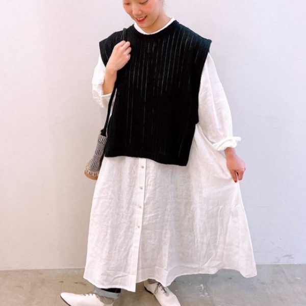 やっぱりモノトーンが好き。春夏も白×黒を中心にさらりとコーデする。