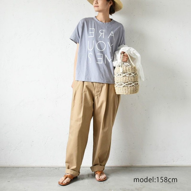 暑い日にピッタリ コットンとリネンパンツの魅力とスタイリング術 Hughugblog