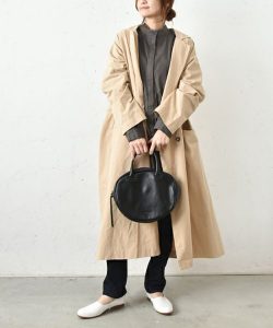 上品　カジュアル　着こなし　40代　50代