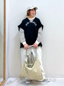 上品 カジュアル 着こなし 40代 50代