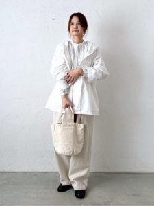 大人の女性　スプリングファッション　カジュアルファッション