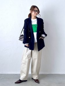 上品　カジュアル　着こなし　40代　50代