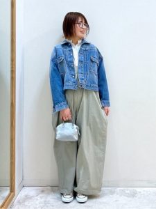 40代 50代 カジュアル 春の着こなし