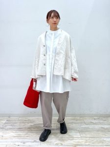 アラフォー アラフィフ トレンド 春コーデ