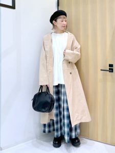 上品　カジュアル　着こなし　40代　50代