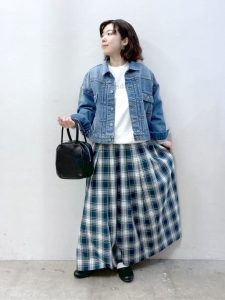 40代 50代 春から冬 カジュアルコーディネート