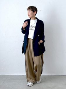 大人の女性　スプリングファッション　カジュアルファッション