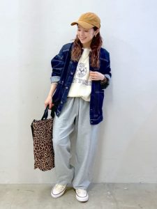 40代 50代 春から冬 カジュアルコーディネート