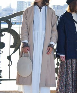 上品 カジュアル 着こなし 40代 50代