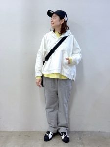 春 着回しコーデ 大人 洗練スタイル