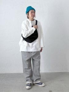 春 着回しコーデ 大人 洗練スタイル