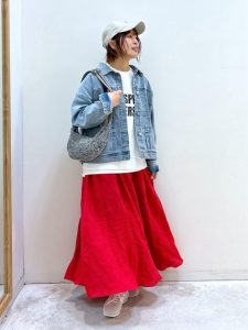 春 着回しコーデ 大人 洗練スタイル