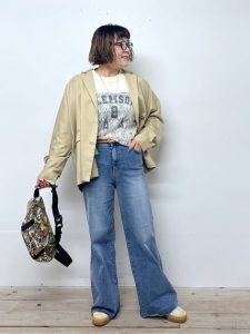 上品 カジュアル 着こなし 40代 50代