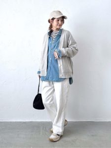 春 カジュアルコーディネート 大人女性