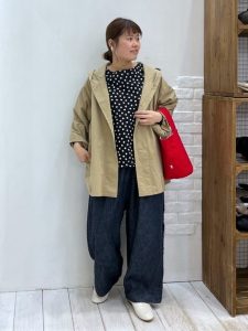 春 着回しコーデ 大人 洗練スタイル