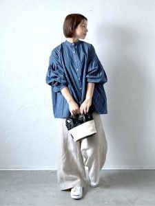 春 カジュアルコーディネート 大人女性