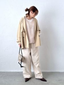 春 カジュアルコーディネート 大人女性