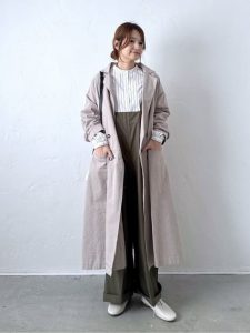 春 カジュアルコーディネート 大人女性