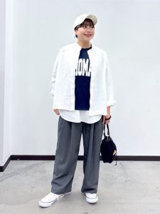 40代・50代　羽織×半袖T　コーデ　今買える　春夏　トレンド　Tシャツ