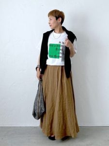 今買って夏まで着回す！40代・50代のための春夏スカートコーデ｜体型カバーも叶う大人カジュアル