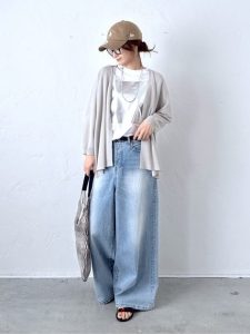 40代・50代　羽織×半袖T　コーデ　今買える　春夏　トレンド　Tシャツ