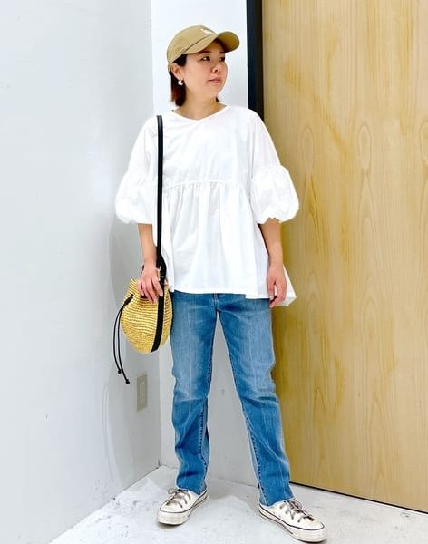 40代・50代の春夏のシャツ・チュニック特集｜体型カバーも叶う涼しげカジュアルコーデ