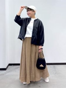 今買って夏まで着回す！40代・50代のための春夏スカートコーデ｜体型カバーも叶う大人カジュアル