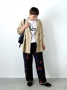 テーラードジャケットのラフな春コーデ