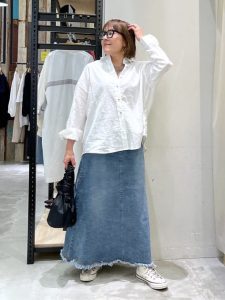 今買って夏まで着回す！40代・50代のための春夏スカートコーデ｜体型カバーも叶う大人カジュアル