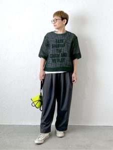 今から夏まで大活躍！40代・50代のための夏の大人カジュアルトップス｜ベーシックも個性派も！