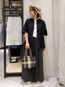 40代大人の週末コーデ｜子どもと過ごす日の“抜けすぎないカジュアル”15選