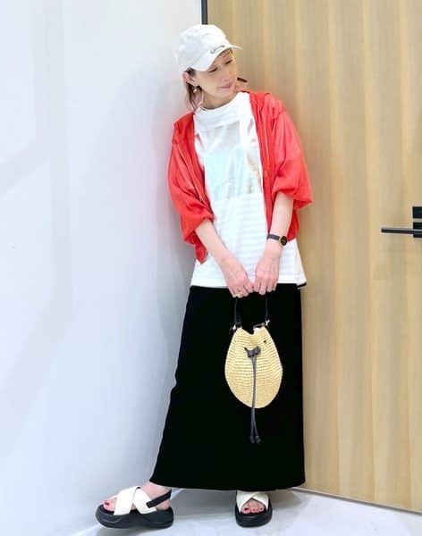 40代・50代の体型カバーにも◎カジュアル“ゆるトップス”特集｜春夏カジュアルにぴったり