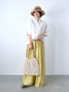 梅雨入り前に知っておきたい！涼しい素材で快適おしゃれな大人の夏コーデ15選