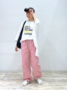 40代・50代のTシャツ着回し術｜“手抜き感ゼロ”で楽しむ大人のティシャツコーデ15選