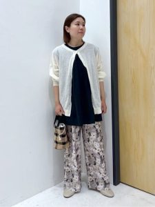 梅雨入り前に知っておきたい！涼しい素材で快適おしゃれな大人の夏コーデ15選