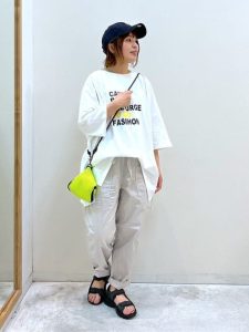 40代・50代のTシャツ着回し術｜“手抜き感ゼロ”で楽しむ大人のティシャツコーデ15選