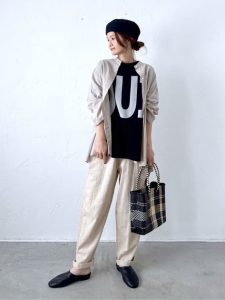 Tシャツでもおしゃれ見え!40代・50代が実践する垢抜けのルールと着回しコーデ15選