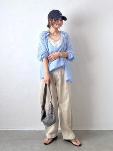 50代 夏の羽織り｜涼しげでこなれる「透け感シャツ・ジャケット・ベスト・シャツワンピ」