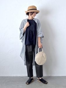 大人のこなれ感は羽織りから！40・50代の大人の女性のためのシャツ、ワンピ、ベスト着こなし術