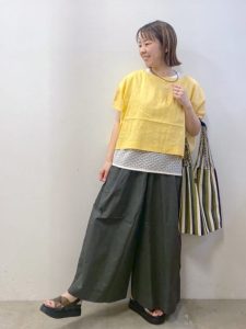 40代女性が選ぶべきカジュアルファッションのキーワード5選｜大人の抜け感と品のよさを両立