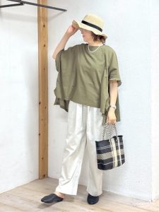 40代女性が選ぶべきカジュアルファッションのキーワード5選｜大人の抜け感と品のよさを両立