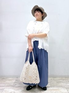 大人のこなれ感は羽織りから！40・50代の大人の女性のためのシャツ、ワンピ、ベスト着こなし術