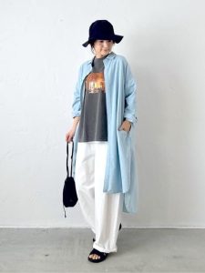 大人のこなれ感は羽織りから！40・50代の大人の女性のためのシャツ、ワンピ、ベスト着こなし術