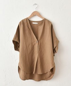 人気スタッフの着こなしから学ぶ！涼しげ＆体型カバーが叶う40代・50代の夏コーデTOP10