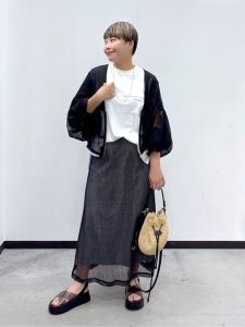 着痩せして見える!40代ぽっちゃり女性の体型カバー夏コーデ