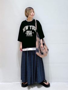 50代がもっと輝く！体型カバーも叶う、おしゃれTシャツ＆カットソーコーデ